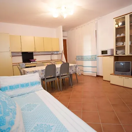 Residence Mirice - Three-Room Apartment 56 Beds Id67